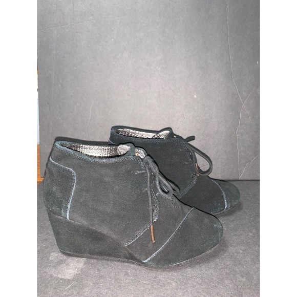Toms Shoes - TOMS Black Suede Wedge Ankle Boots sz. 7
